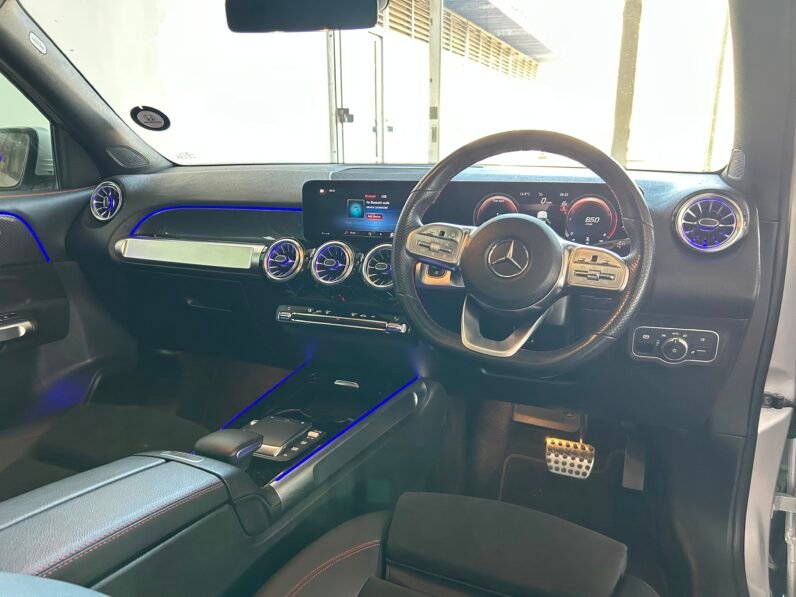 Mercedes-Benz GLB 220d 4Matic