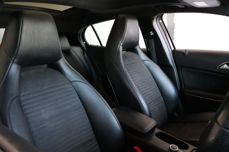 MERCEDES BENZ GLA 200