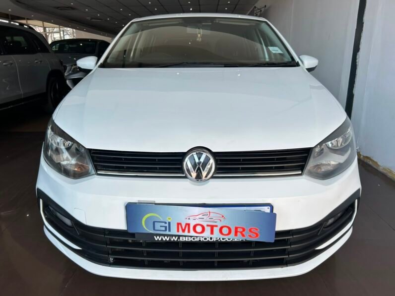 VOLKSWAGEN POLO VIVO 1.6 HIGHLINE