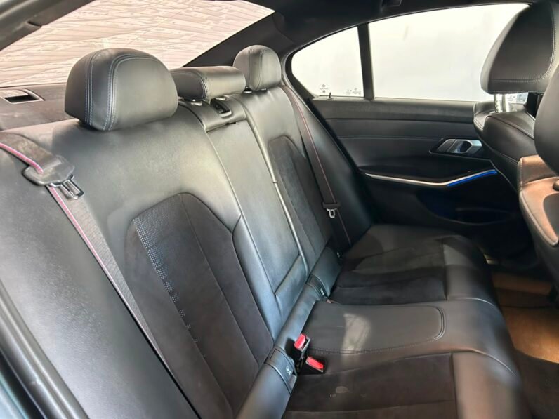 BMW 320i MSPORT