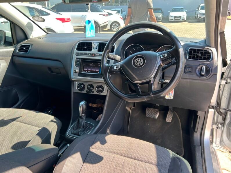 VOLKSWAGEN POLO 1.2 TSI