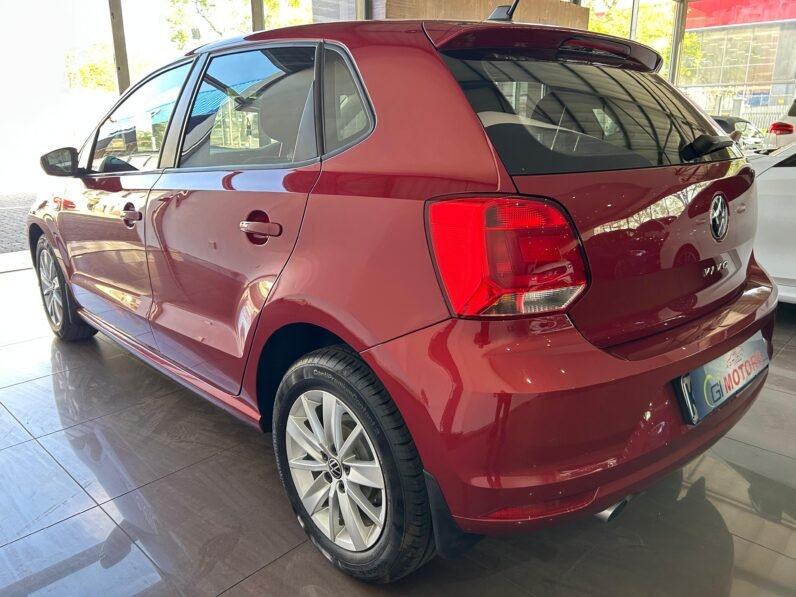 VOLKSWAGEN POLO 1.4