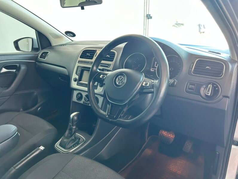 VOLSWAGEN POLO 1.2 TSI DSG AUTO
