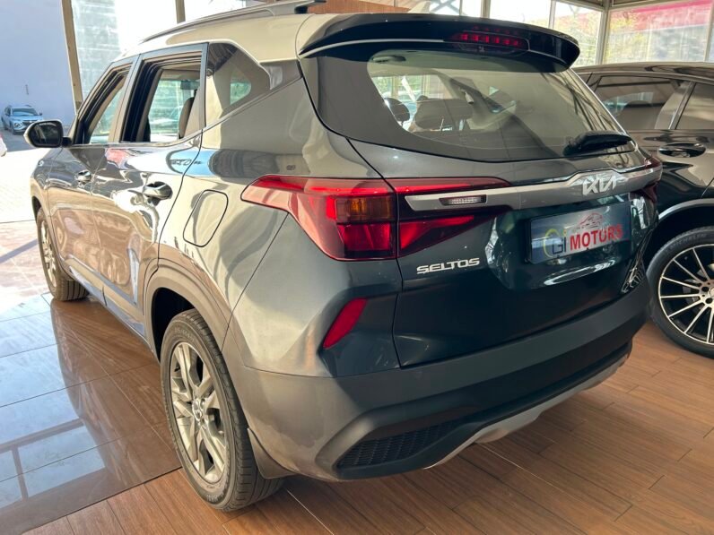 KIA SELTOS 1.6 EX