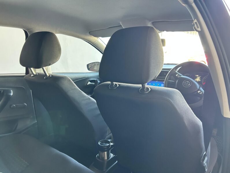 VOLKSWAGEN POLO 1.4