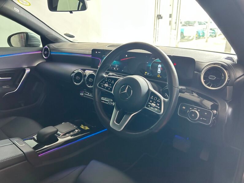 Mercedes-Benz CLA 200 Auto