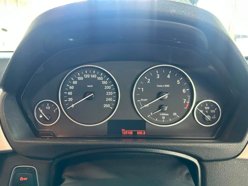 BMW 320i
