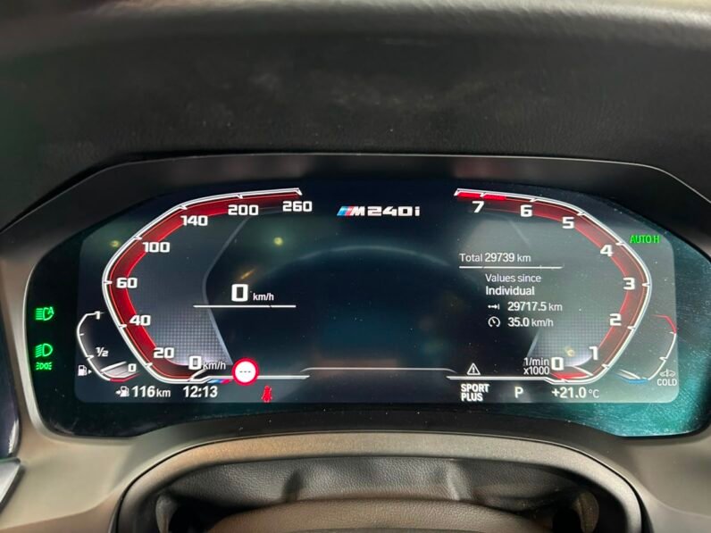BMW M240i