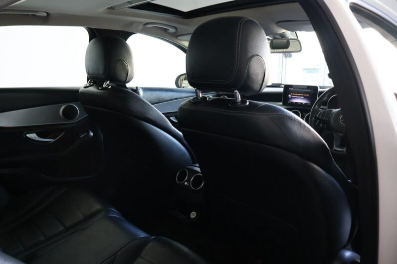 MERCEDES BENZ C220D