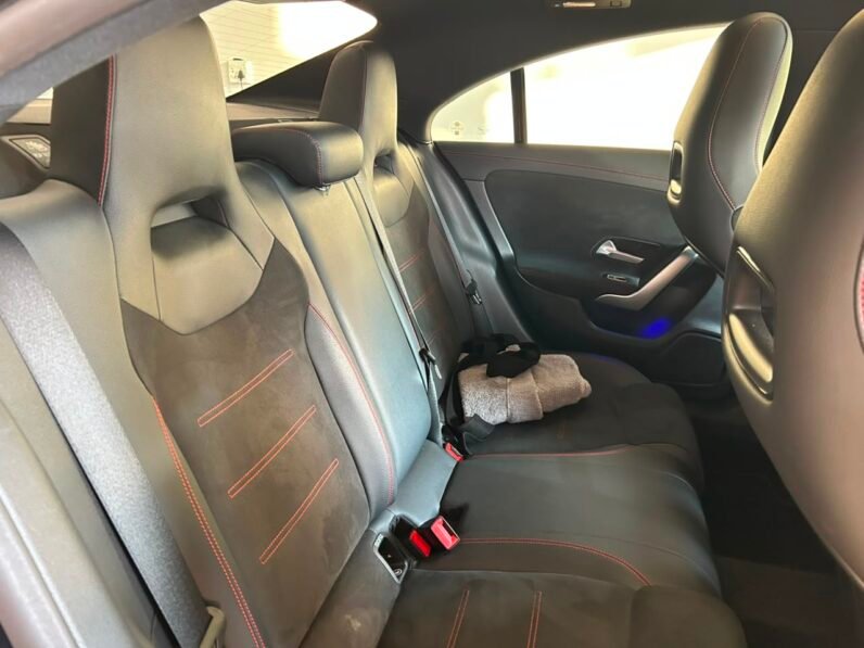 MERCEDES BENZ CLA 200