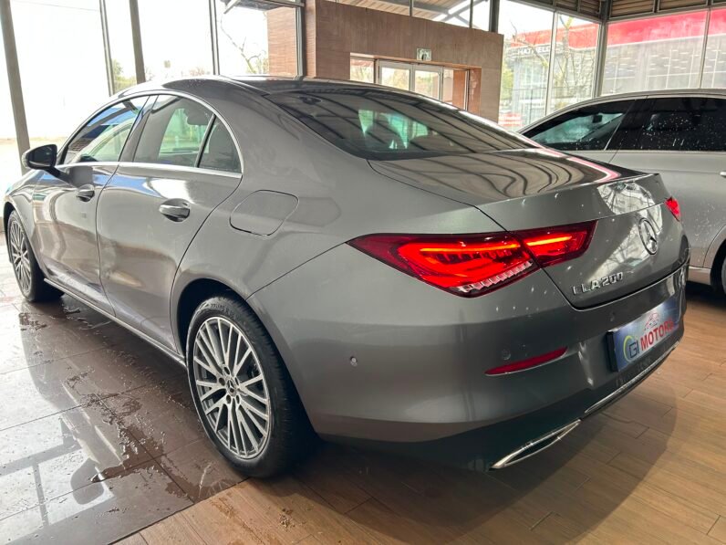 Mercedes-Benz CLA 200 Auto