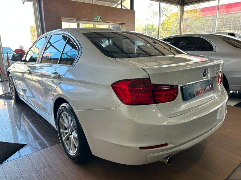 BMW 320i