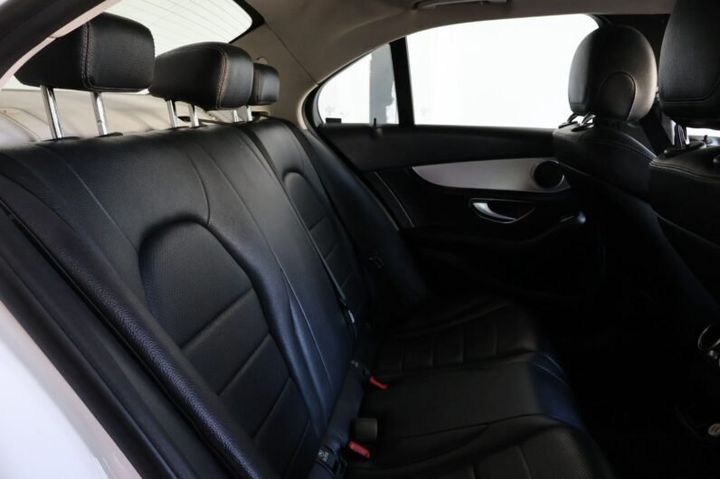 MERCEDES BENZ C220D