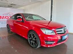 MERCEDES BENZ C200 AMG