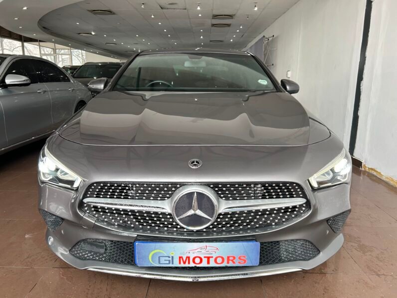 Mercedes-Benz CLA 200 Auto