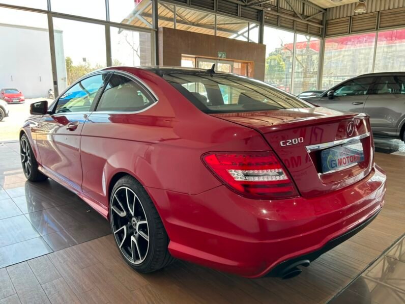MERCEDES BENZ C200 AMG