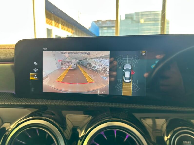 MERCEDES BENZ CLA 200