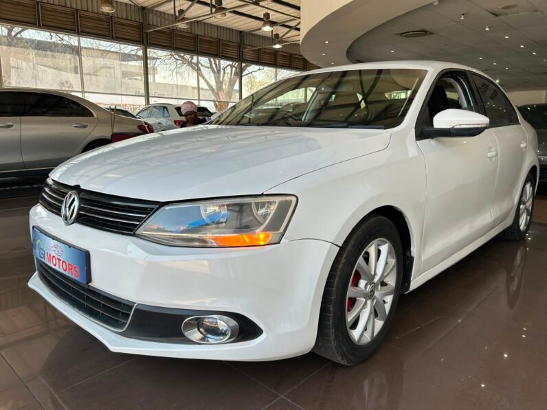 VOLKSWAGEN JETTA 1.4