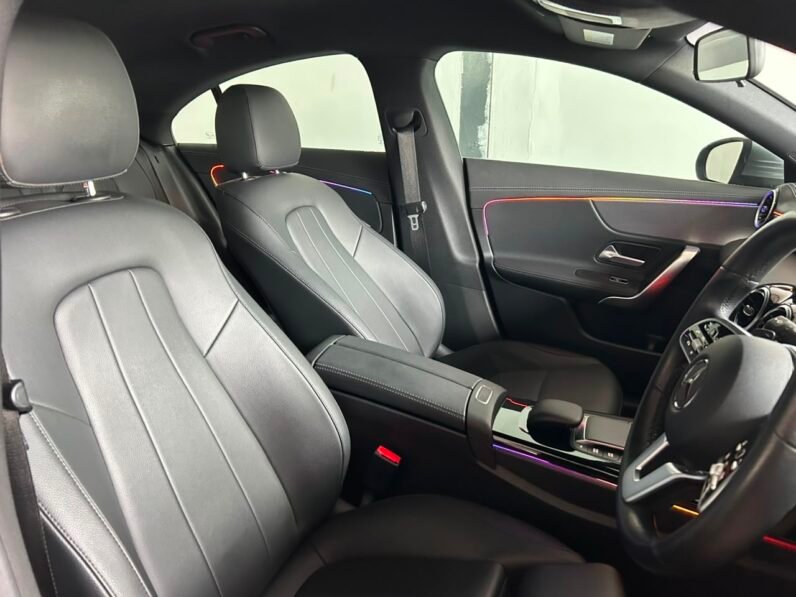 Mercedes-Benz CLA 200 Auto