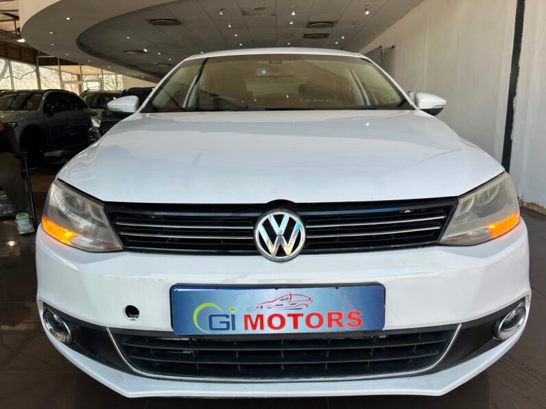 VOLKSWAGEN JETTA 1.4