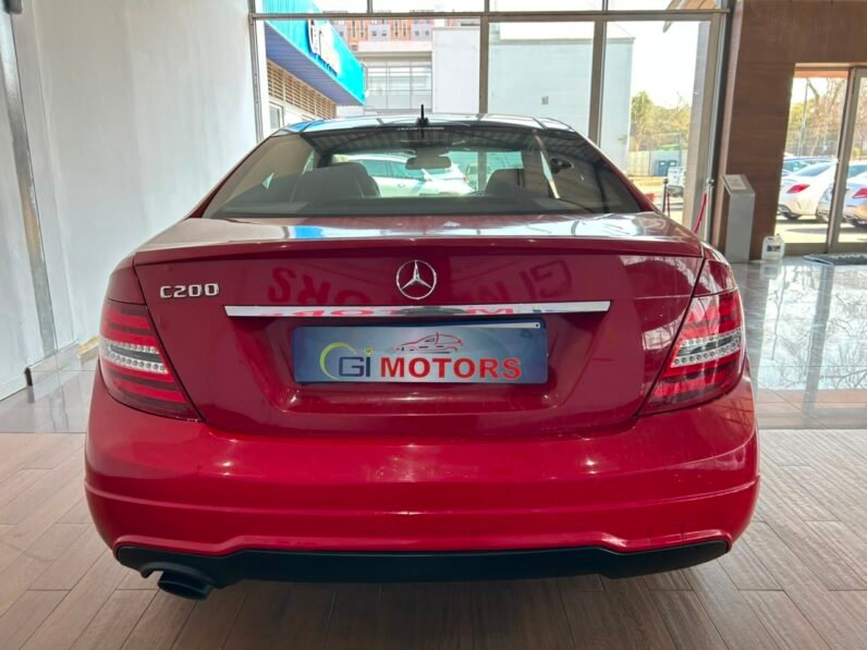 MERCEDES BENZ C200 AMG