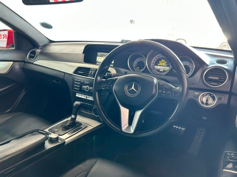 MERCEDES BENZ C200 AMG