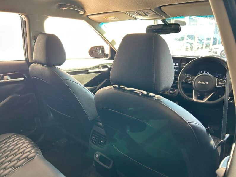KIA SELTOS 1.6 EX
