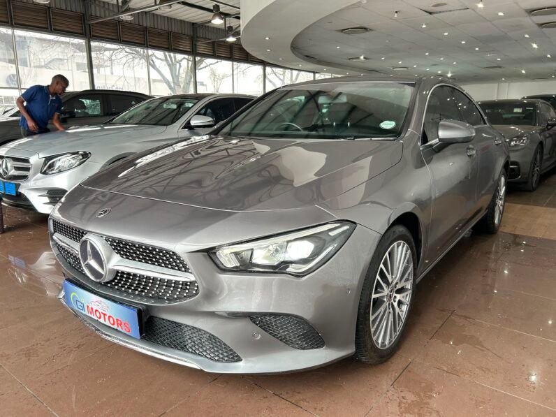 Mercedes-Benz CLA 200 Auto