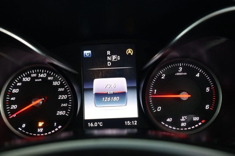 MERCEDES BENZ C220D