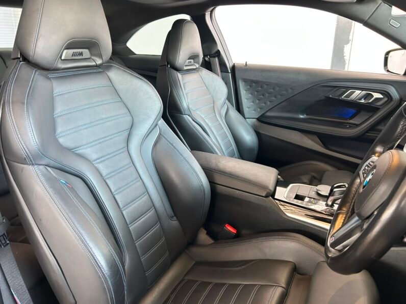 BMW M240i