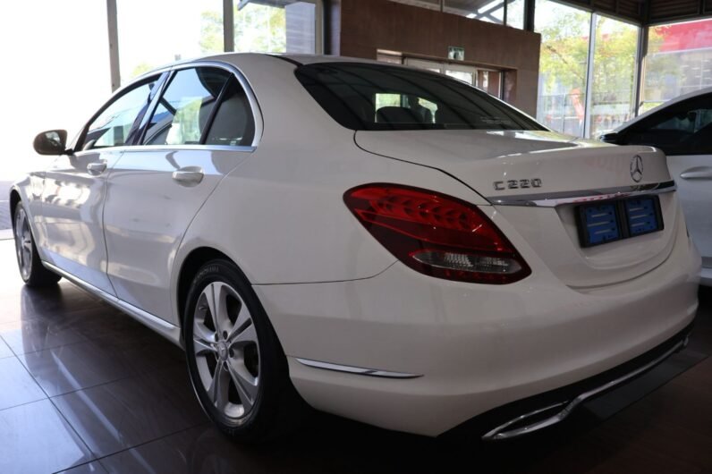 MERCEDES BENZ C220D