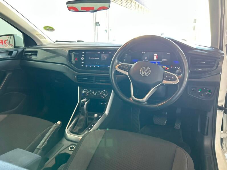 Volkswagen Polo 1.0 TSI Life Auto DSG