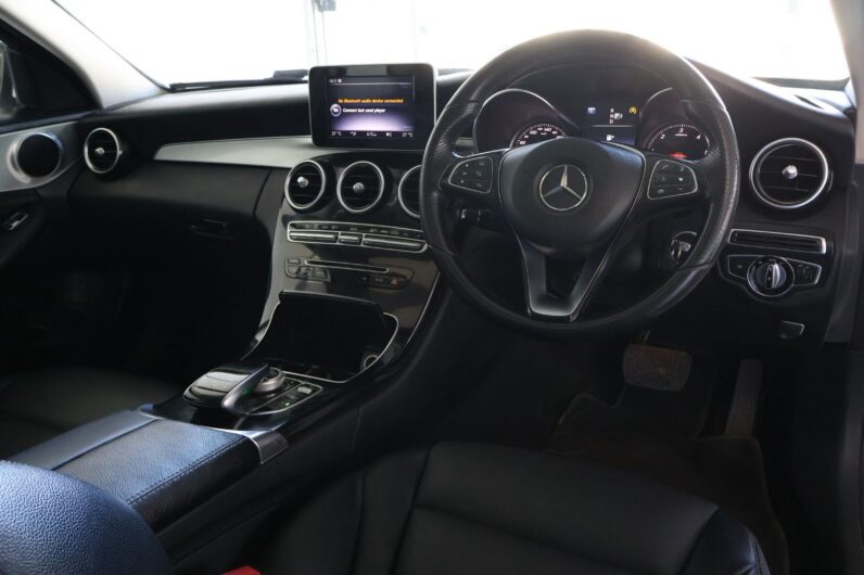 MERCEDES BENZ C220D