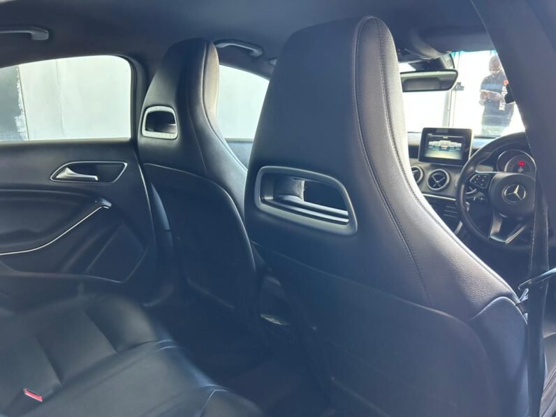 2016 Mercedes-Benz CLA 200 Auto