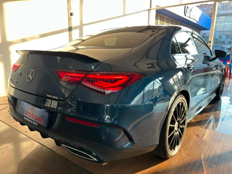 MERCEDES BENZ CLA 200