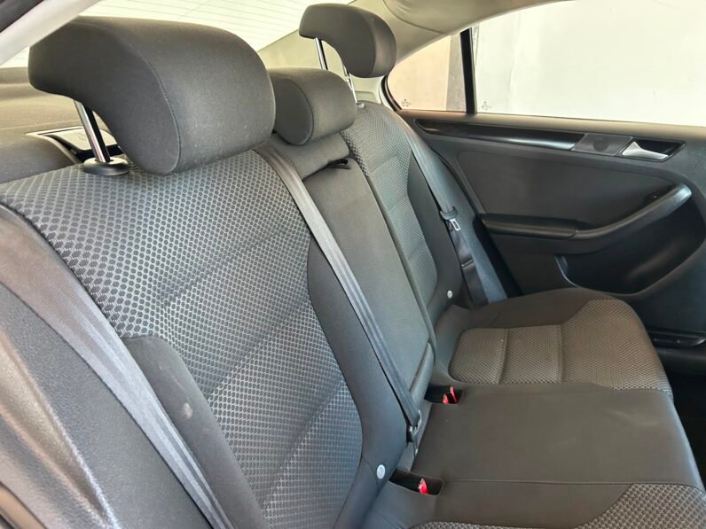 VOLKSWAGEN JETTA 1.4