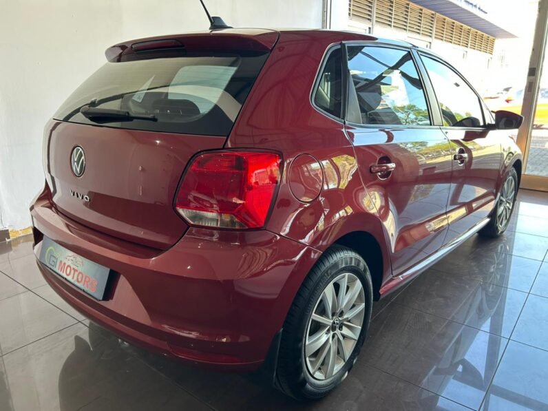 VOLKSWAGEN POLO 1.4