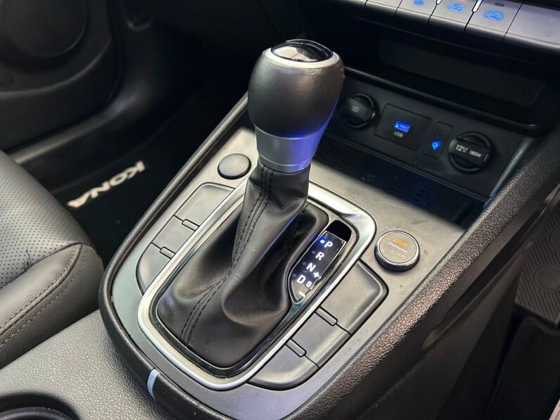 VOLKSWAGEN POLO VIVO 1.6 HIGHLINE