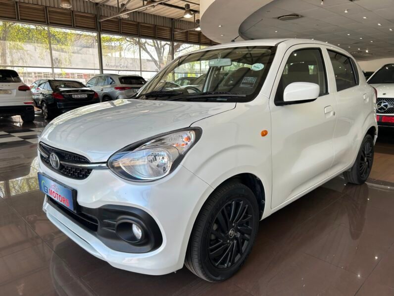 TOYOTA VITZ 1.0 XR