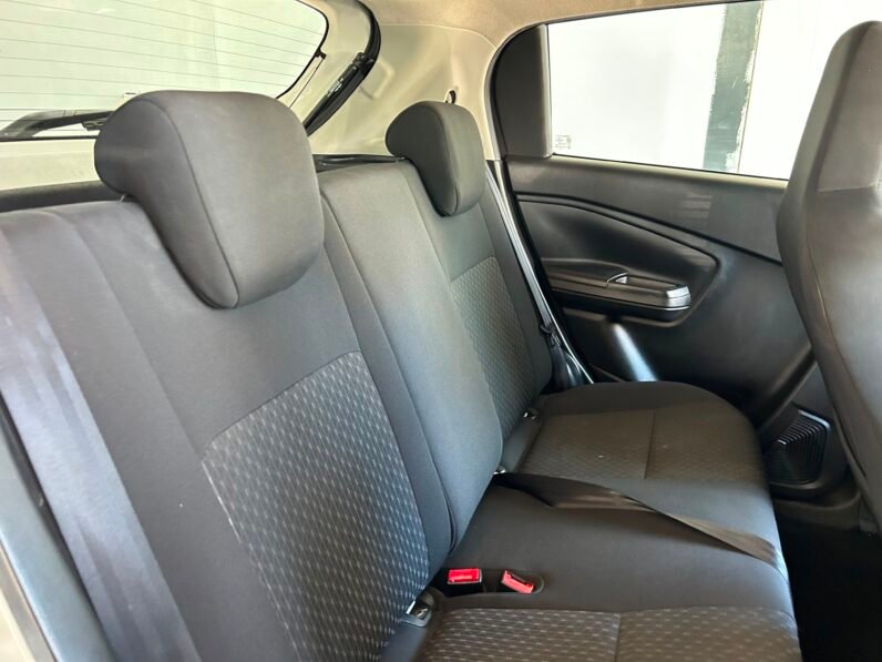 TOYOTA VITZ 1.0 XR