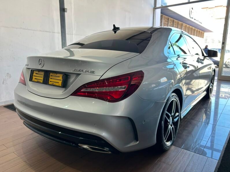 Mercedes-Benz CLA 200 Auto
