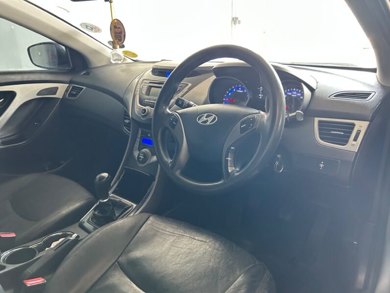 HYUNDAI ELANTRA 1.6