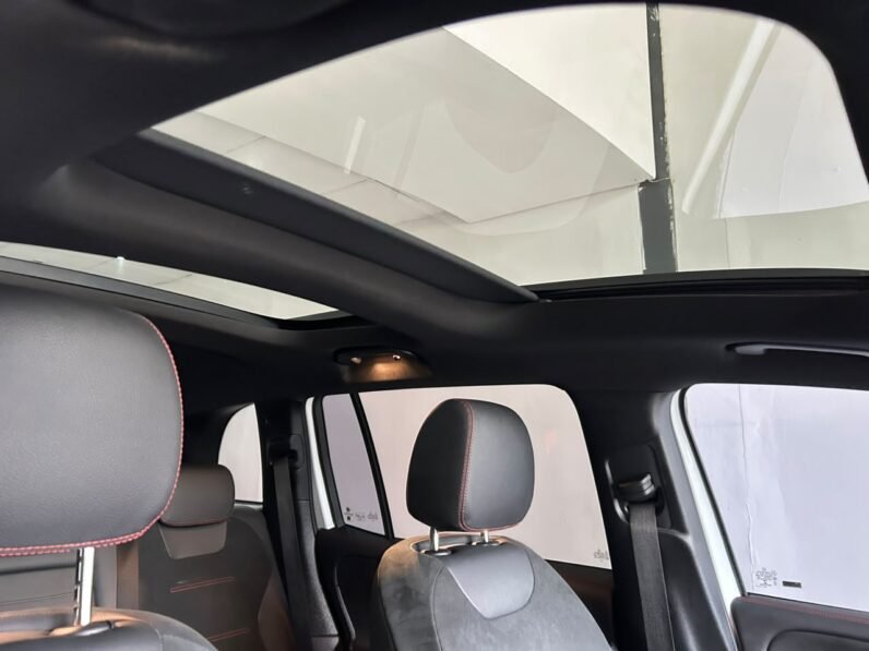 MERCEDES BENZ GLB 250 AMG LINE