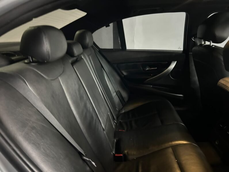 2013 BMW 3 Series 328i M Sport Auto