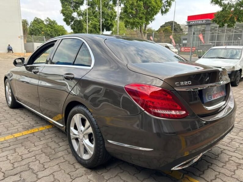 2015 Mercedes-Benz C-Class C 220 Bluetec Avantgarde Auto