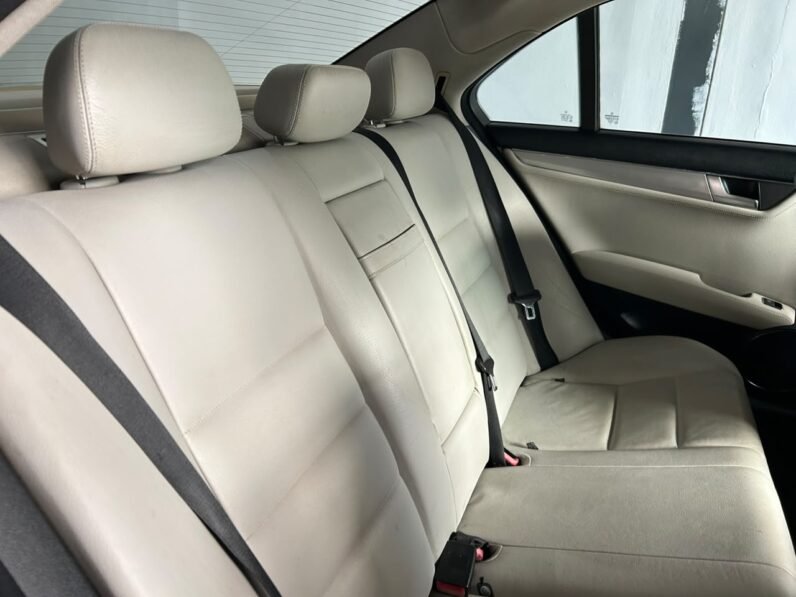 MERCEDES BENZ C180 BE AVANTGARDE AUTO