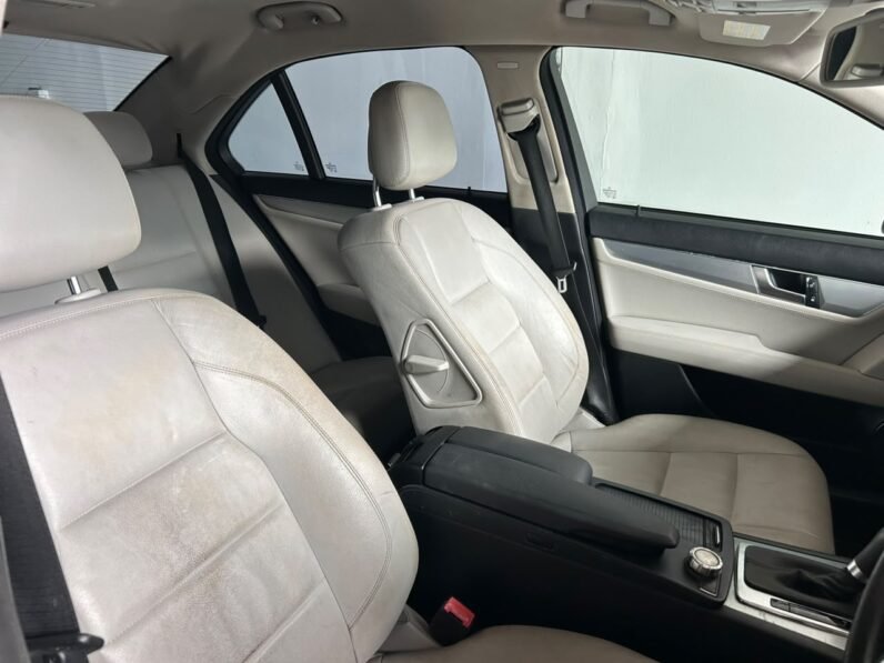 MERCEDES BENZ C180 BE AVANTGARDE AUTO