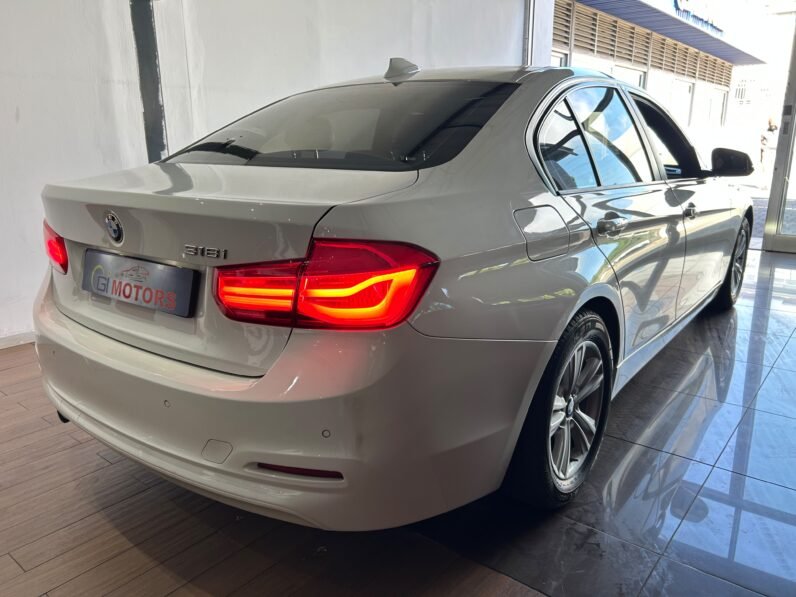 BMW 318i