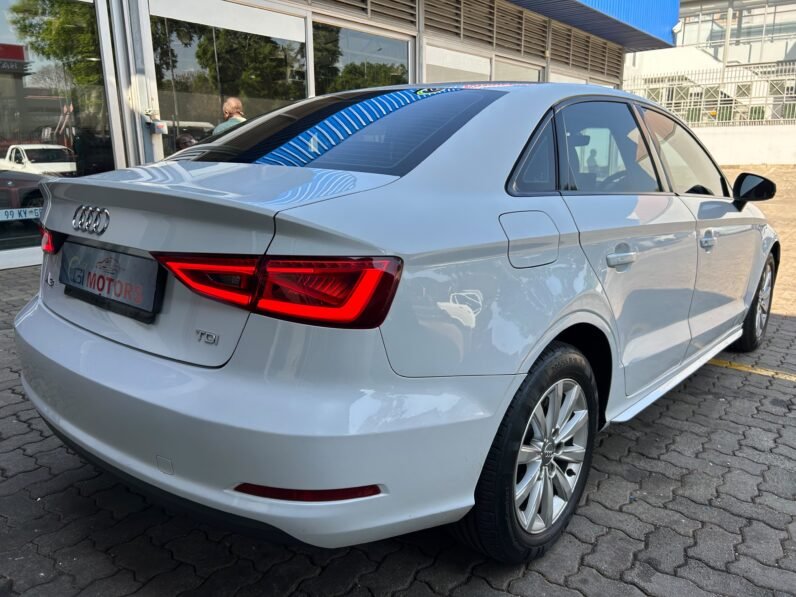 AUDI A3 1.6 TDI AUTO