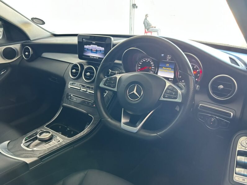 MERCEDES BENZ C180